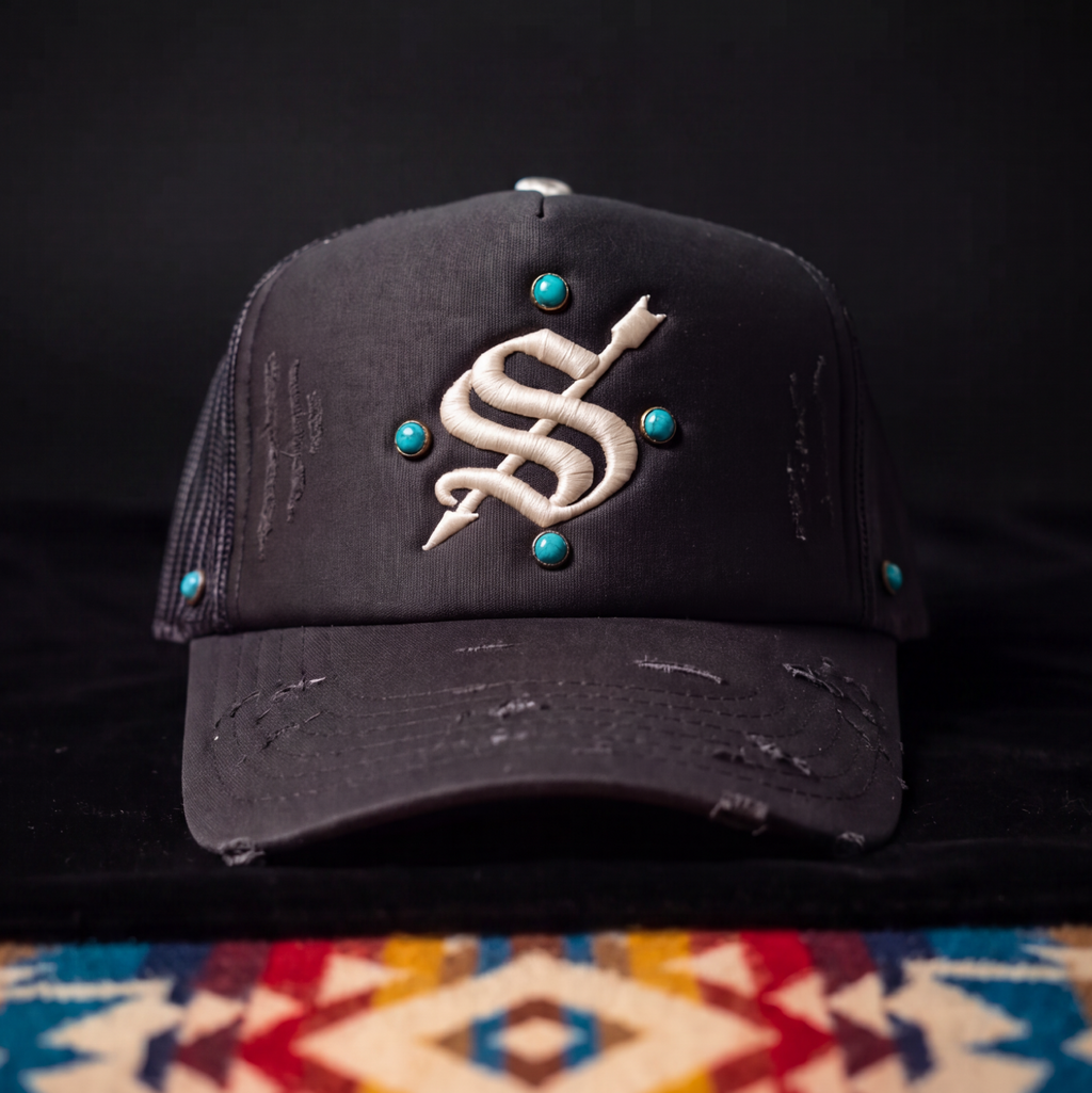 FOUR DIRECTIONS ARROW-S TRUCKER — DISTRESSED BLACK