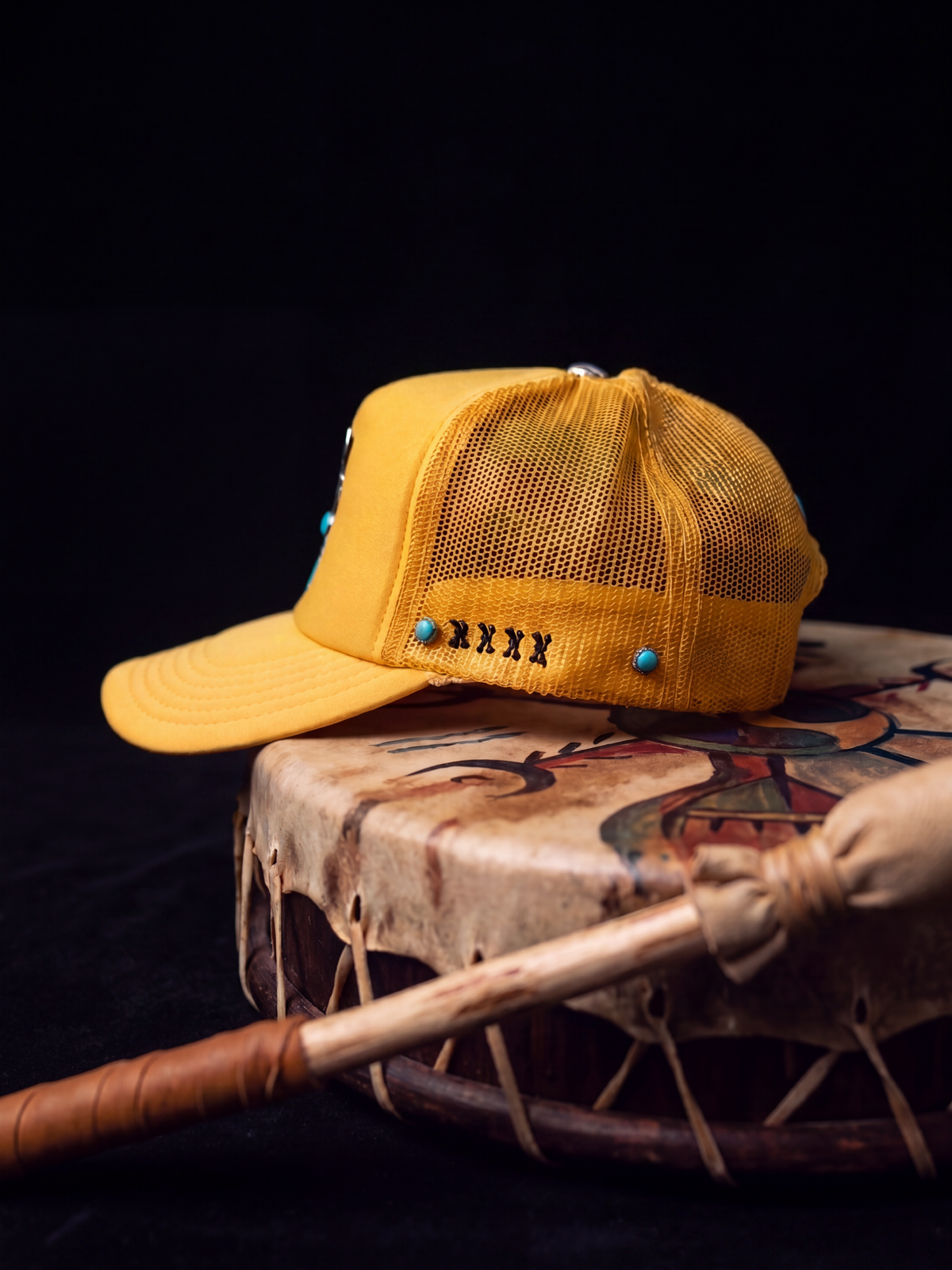 FOUR DIRECTIONS ARROW-S TRUCKER — MUSTARD
